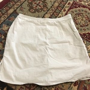 A lady’s skort in good condition size 4